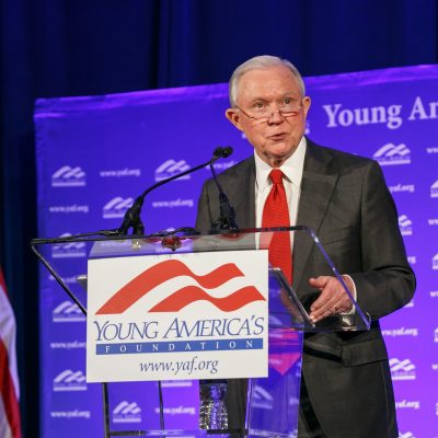 Illinois Student Government Votes to Condemn Jeff Sessions Event, Say It’s Disrespectful During Black History Month